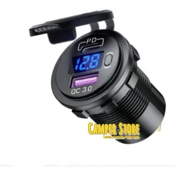 Toma doble de USB con voltímetro digital