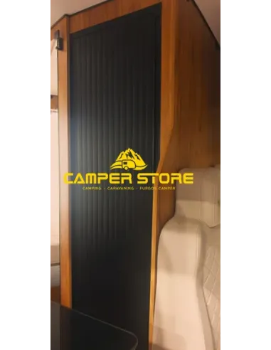 Puerta de persiana enrollable para baños. Negro